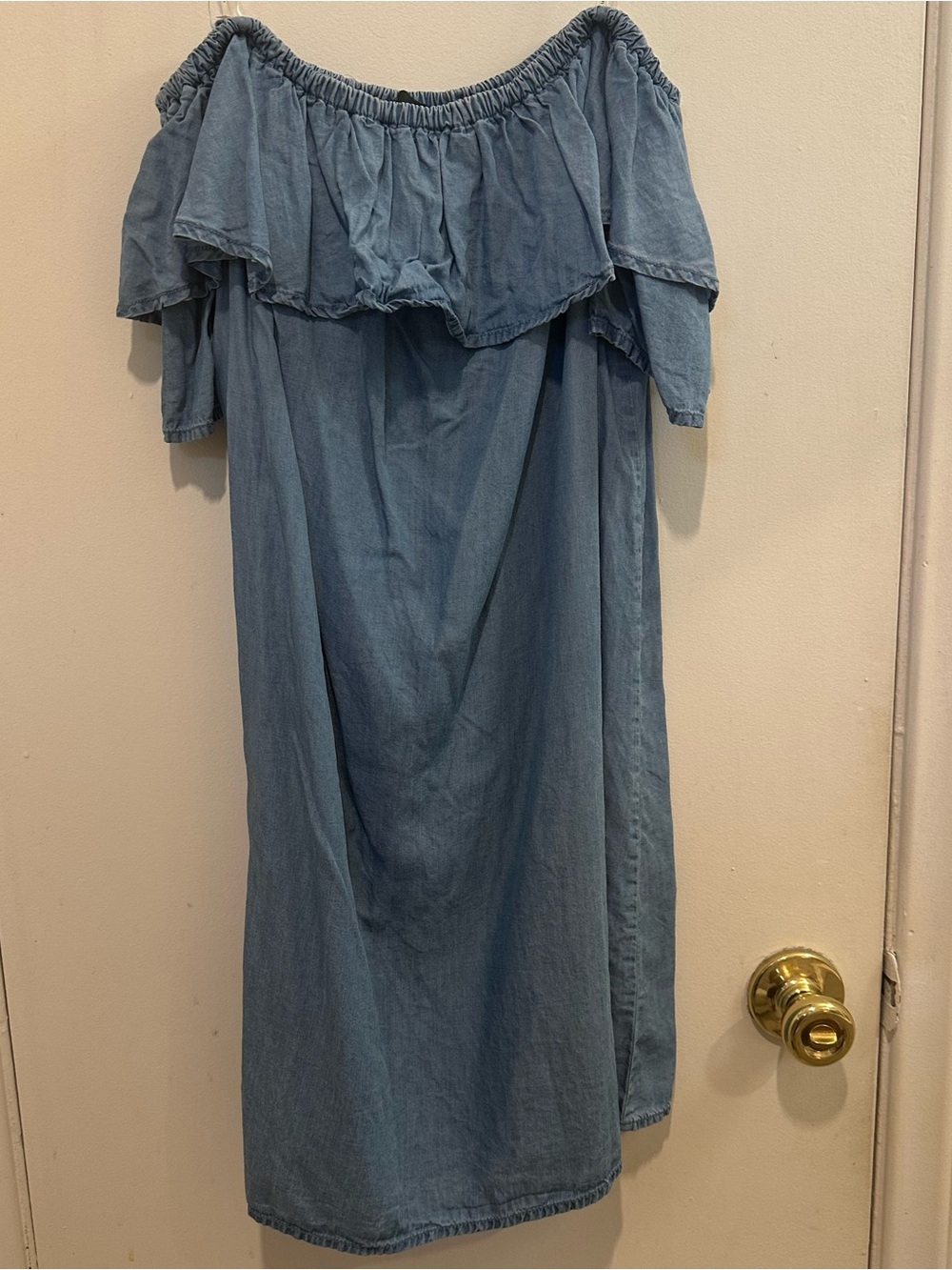 Iris Off-the-Shoulder Chambray Dress - Light Blue, small, great condition!